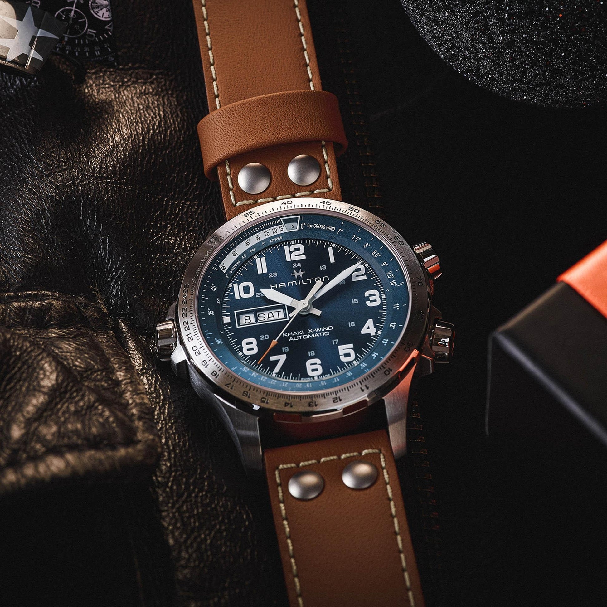 Reloj Hamilton Khaki Aviation X-Wind Day Date Auto H77765541