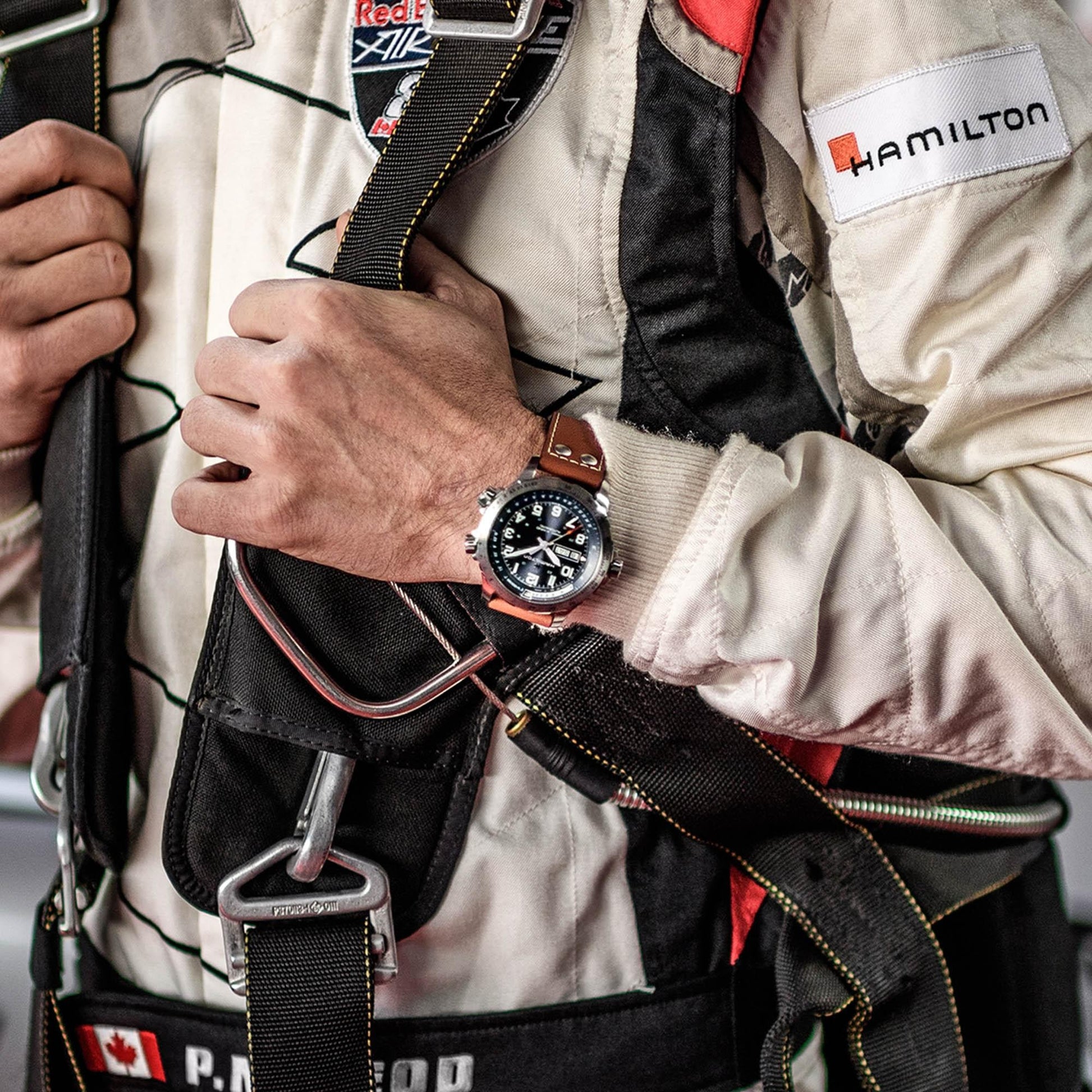 Reloj Hamilton Khaki Aviation X-Wind Day Date Auto H77765541