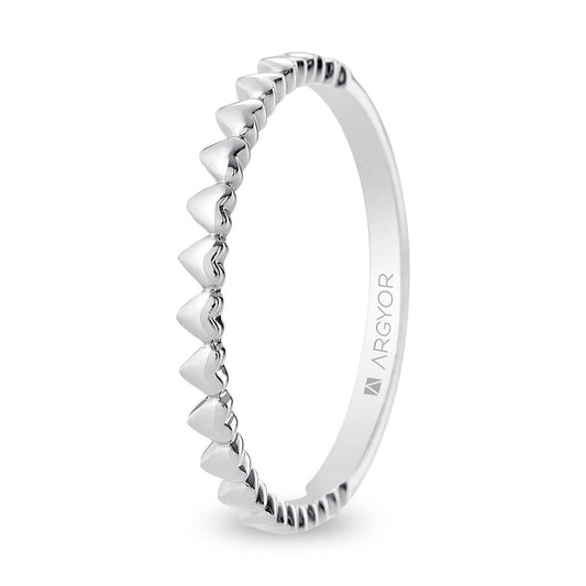 Alianza de Oro Blanco 18k con Diseño de Corazón