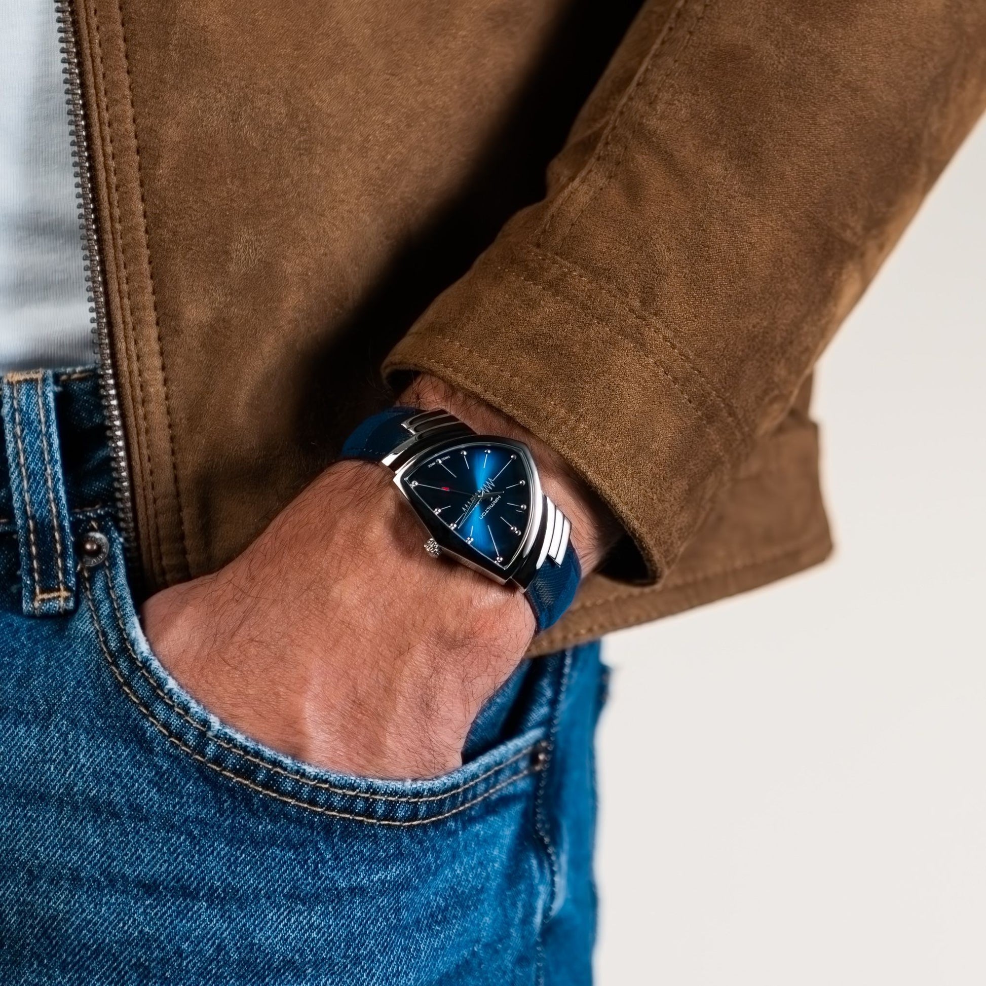 Reloj Hamilton Ventura Quartz H24411942