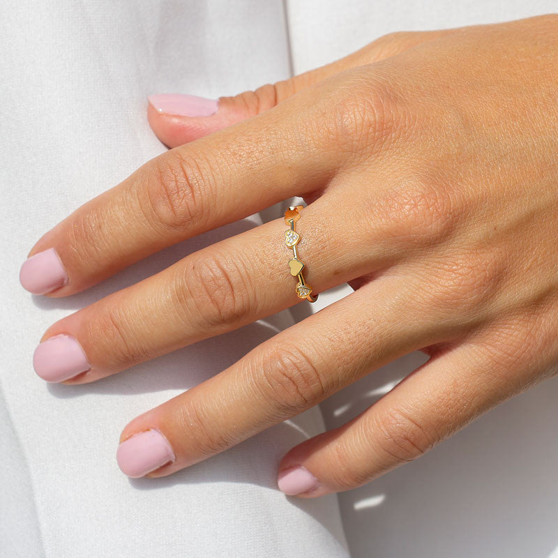 Anillo Corazón de Ópalo en Oro 18k y Circonitas