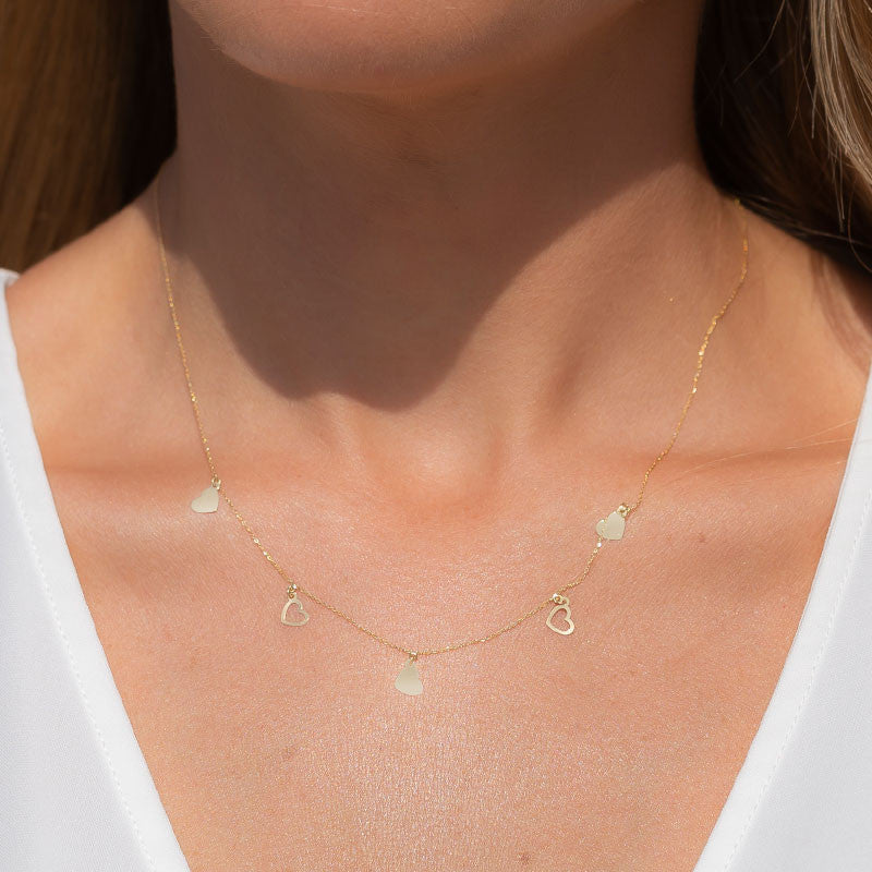 Collar de Corazones Calados en Oro de Ley 18k