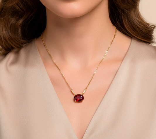 Collar con Colgante Sahara con Rubí Central y Diamantes