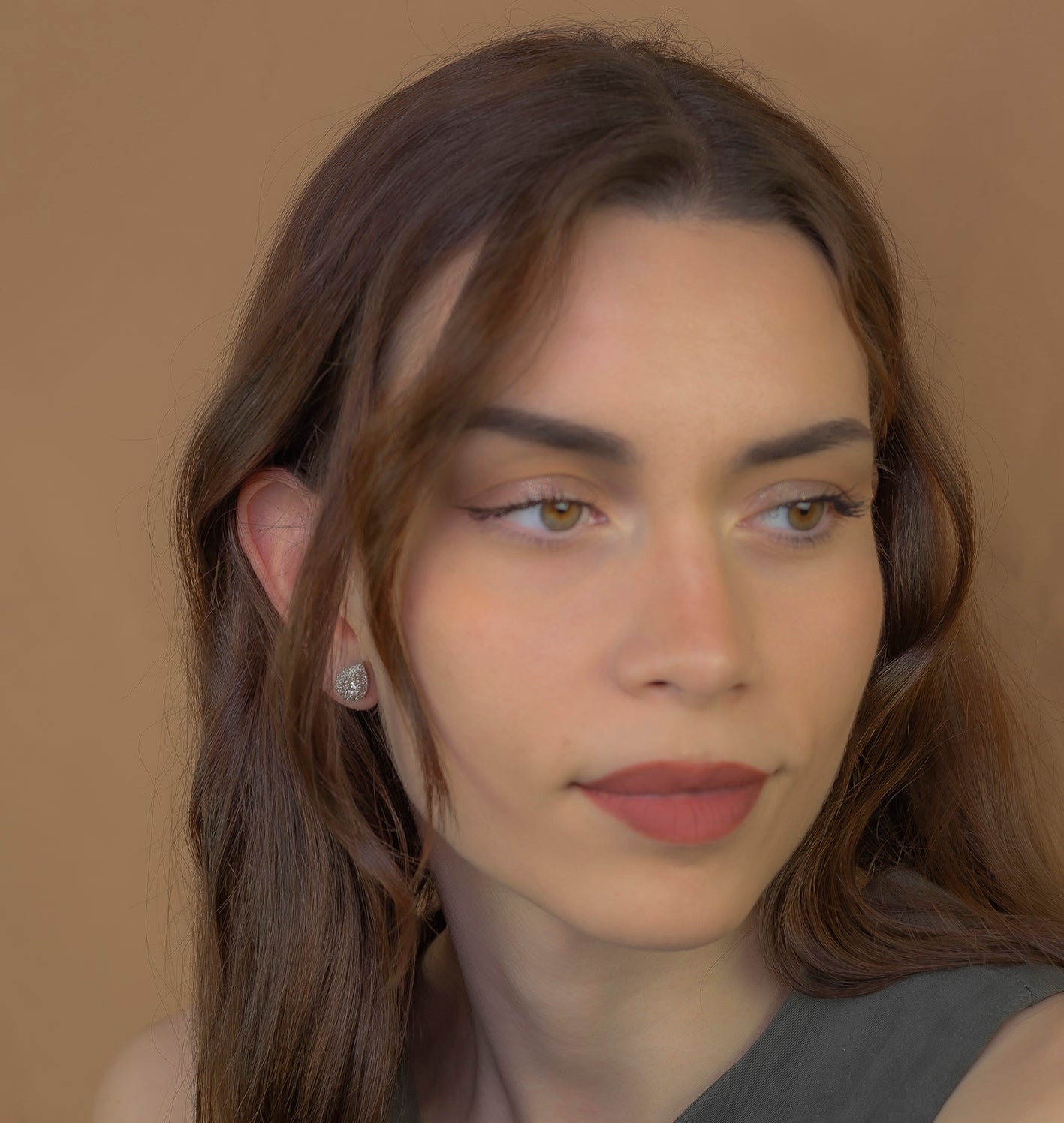 Pendientes de Oro Blanco 18 k y Diamantes Diseño de Lagrima