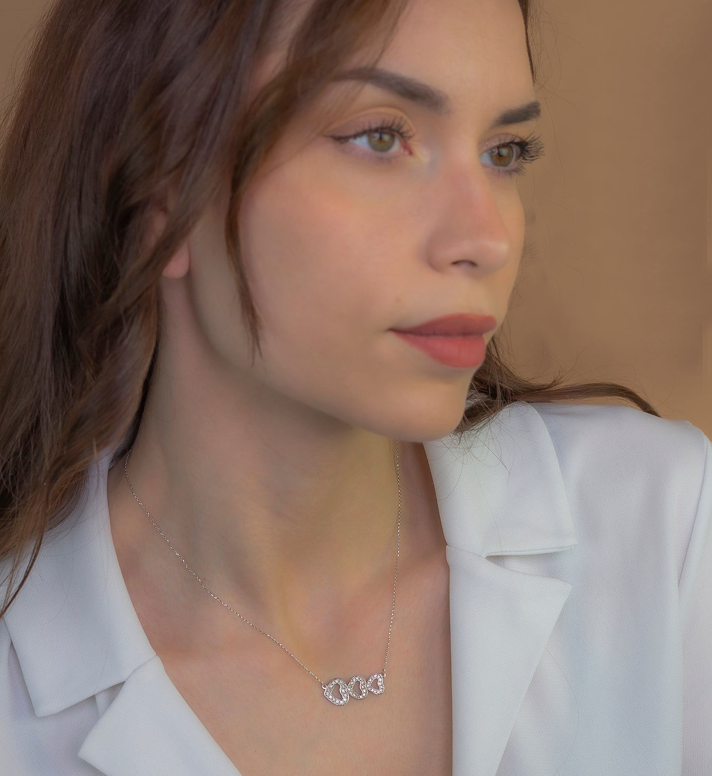Collar de Oro y Diamante con colgante en forma de corazón