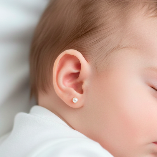 Pendientes Bebé Oro y Perlas Blancas Naturales de 4,50mm