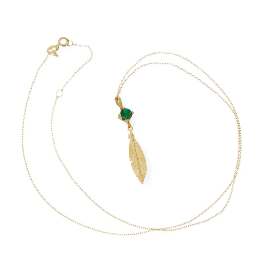Collar con colgante pluma y Esmeralda sintética oro 18k
