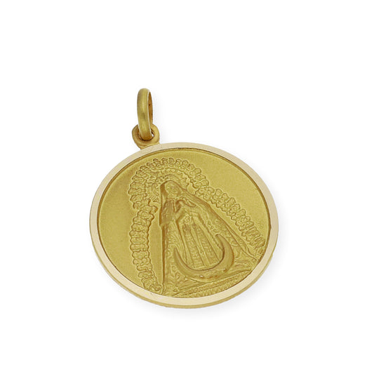 Medalla Virgen de la Soledad con cerco mediana en Oro 18k