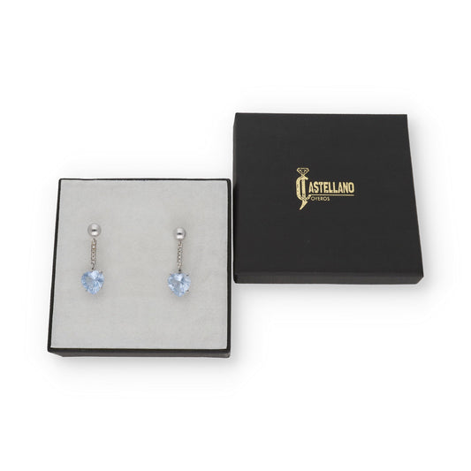 Pendientes Jerte en Oro Blanco 18K con Diamantes y Corazón de Topacio Azul