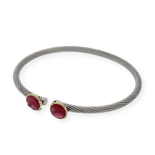 Pulsera Rígida en Acero con Piedra de Color Rojo con Filo en Oro de ley 18k
