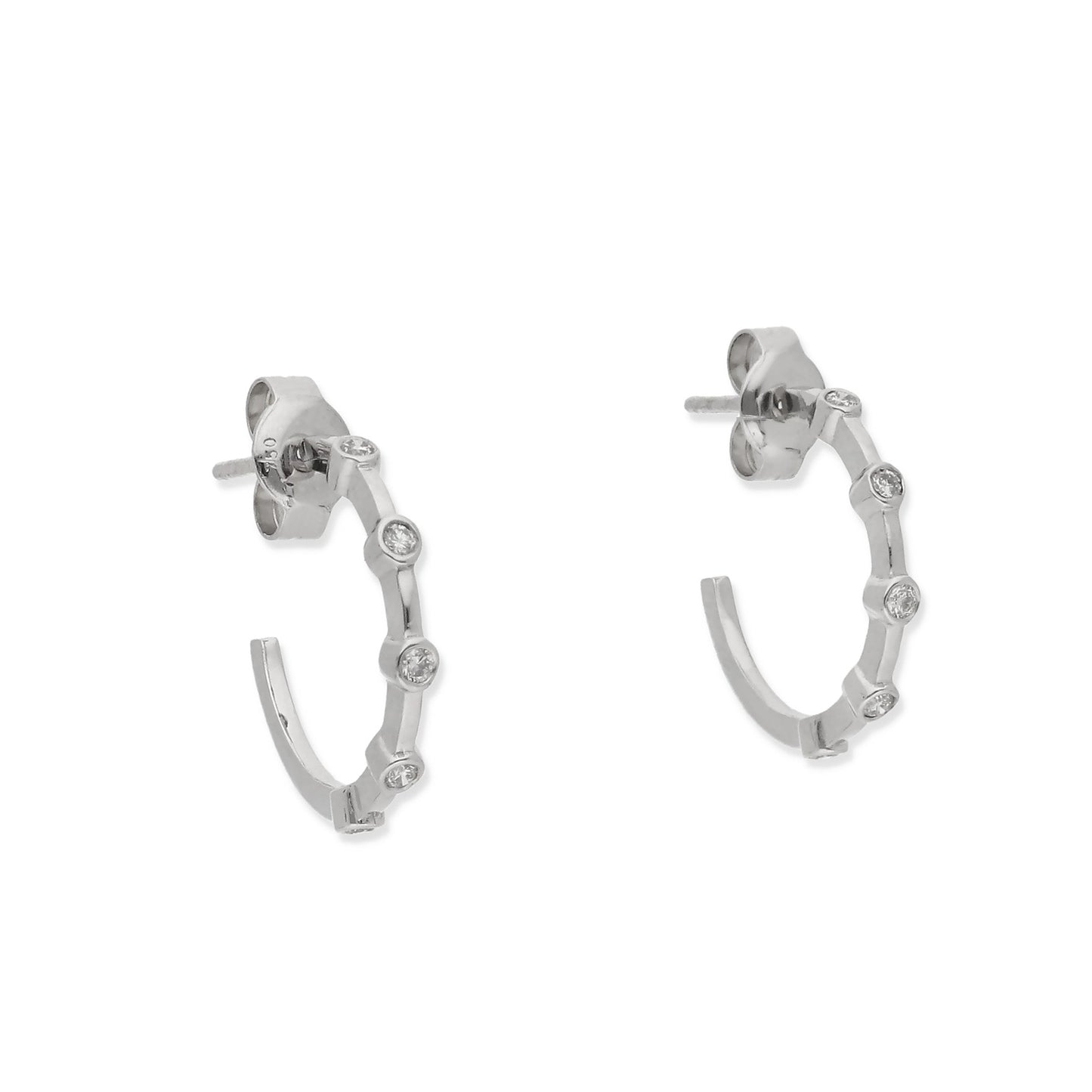 Pendientes Nux de Medio Aro en Oro Blanco 18K con Diamantes