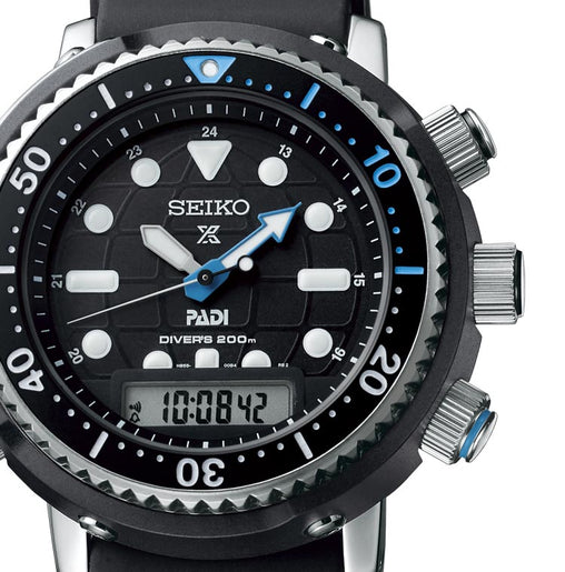 Reloj Seiko Prospex Diver's Solar Ana-Digi SNJ035P1