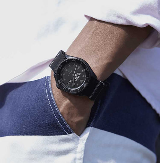 Reloj Seiko 5 Sports Automático Street SRPD79K1