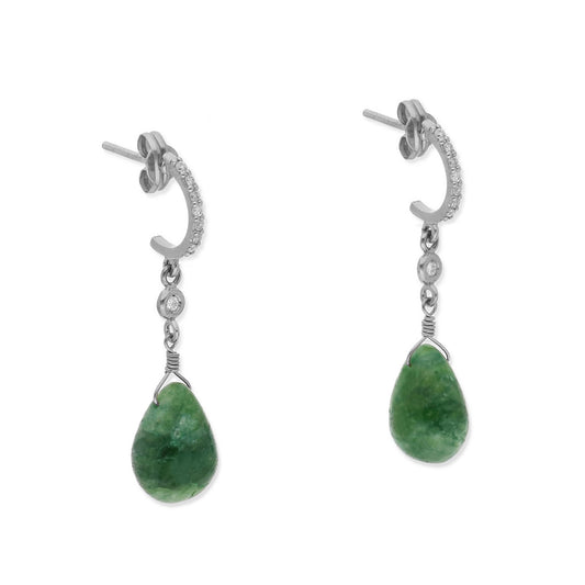 Pendientes Diletto en Oro Blanco 18K con Esmeraldas y Medio Aro de Diamantes