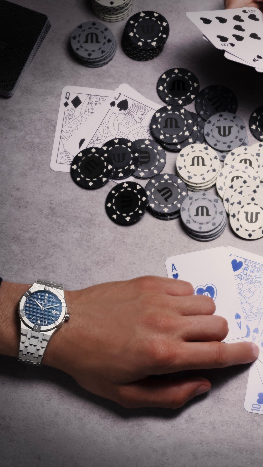 Reloj Maurice Lacroix AIKON AUTOMATIC DATE 42MM AI6008-SS002-430-1