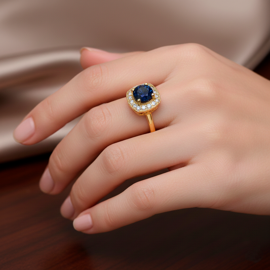 Anillo Isabella Oro 18K con Zafiro y Orla de Diamantes