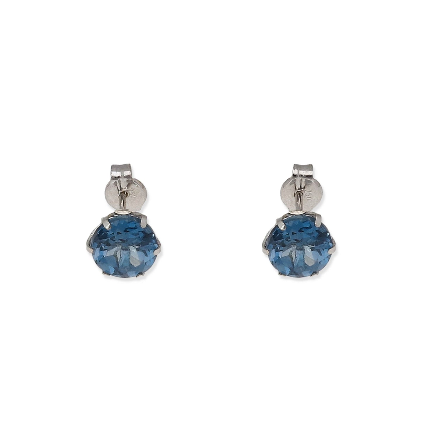 Pendientes Deep en Oro Blanco 18K con Topacio Azul en 6 Garras