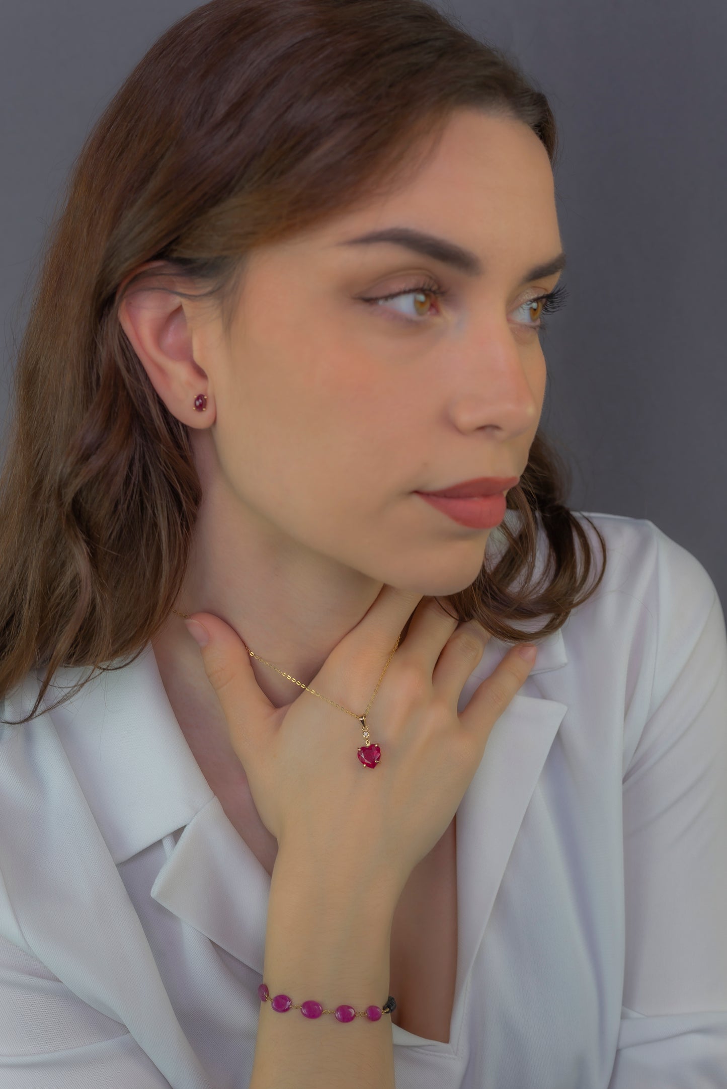 Collar con Colgante Cuore en Oro de 18K con Diamante y Corazón de Rubí