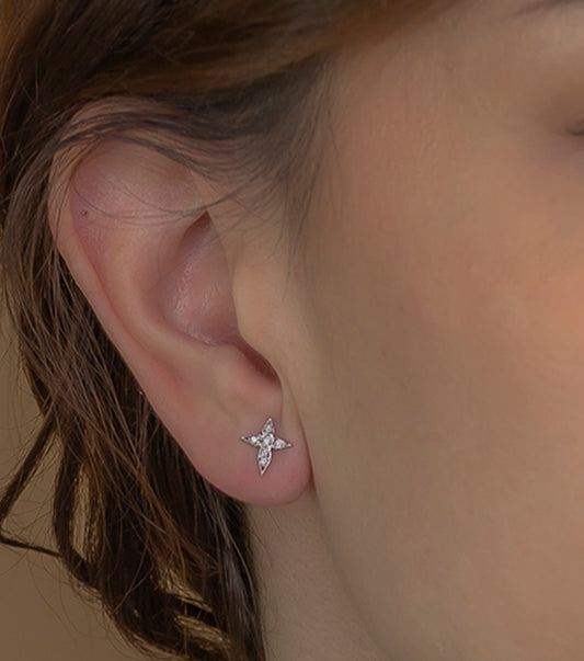 Pendientes de Cruz en Oro blanco de Ley 18K con Diamantes talla brillante