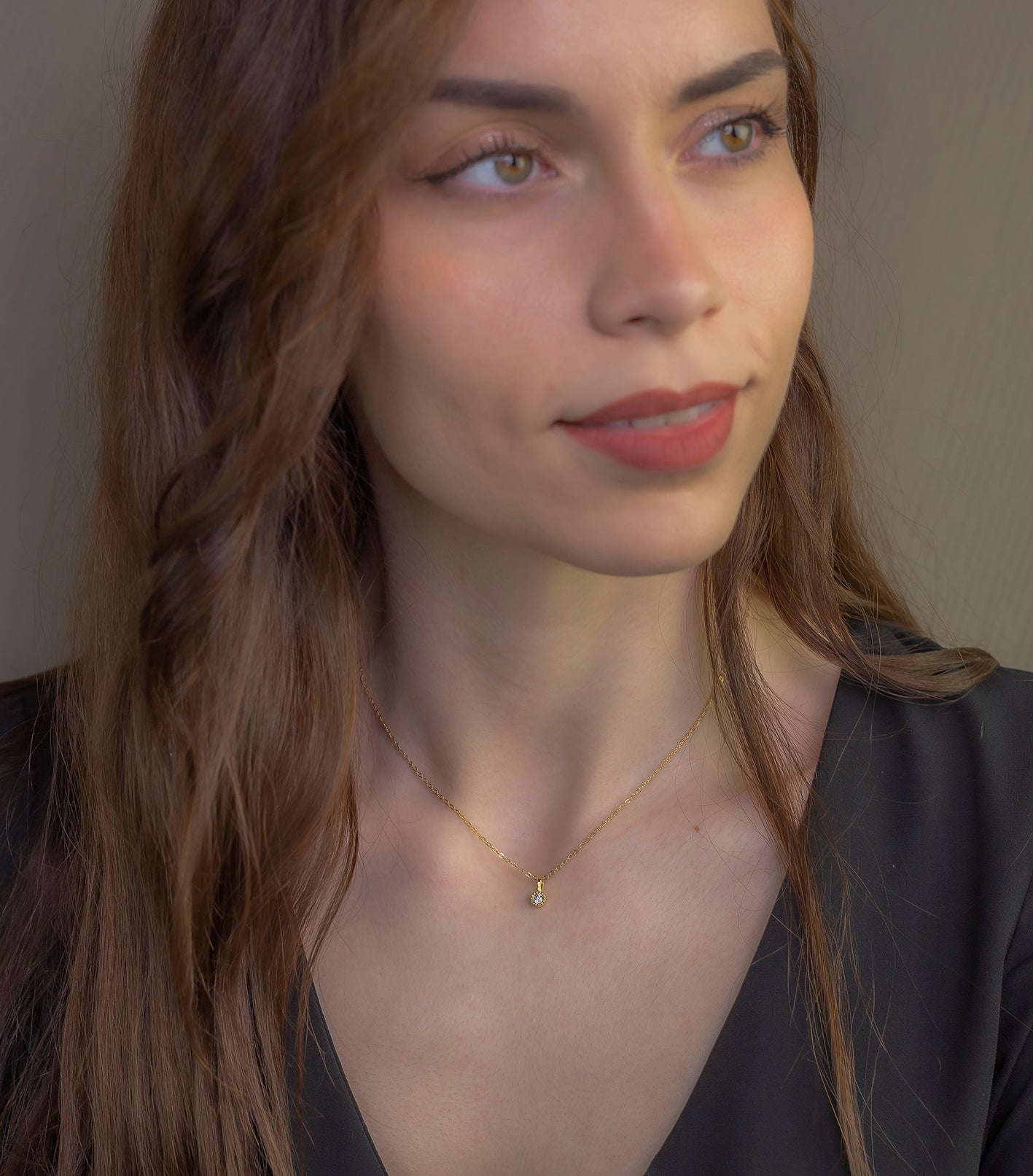 Collar con Colgante Milán en Oro 18K con Diamante Central