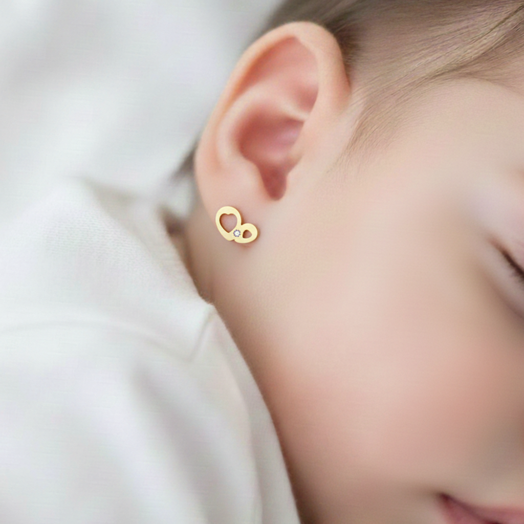 Pendientes bebé corazones calados Oro amarillo 18K y Diamantes