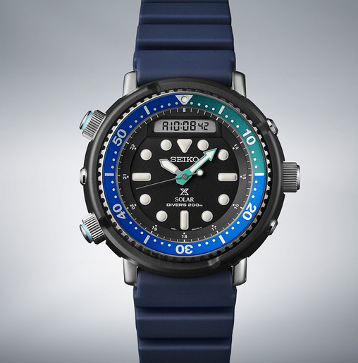 Reloj Seiko Prospex Diver's Solar Laguna Tropical SNJ039P1