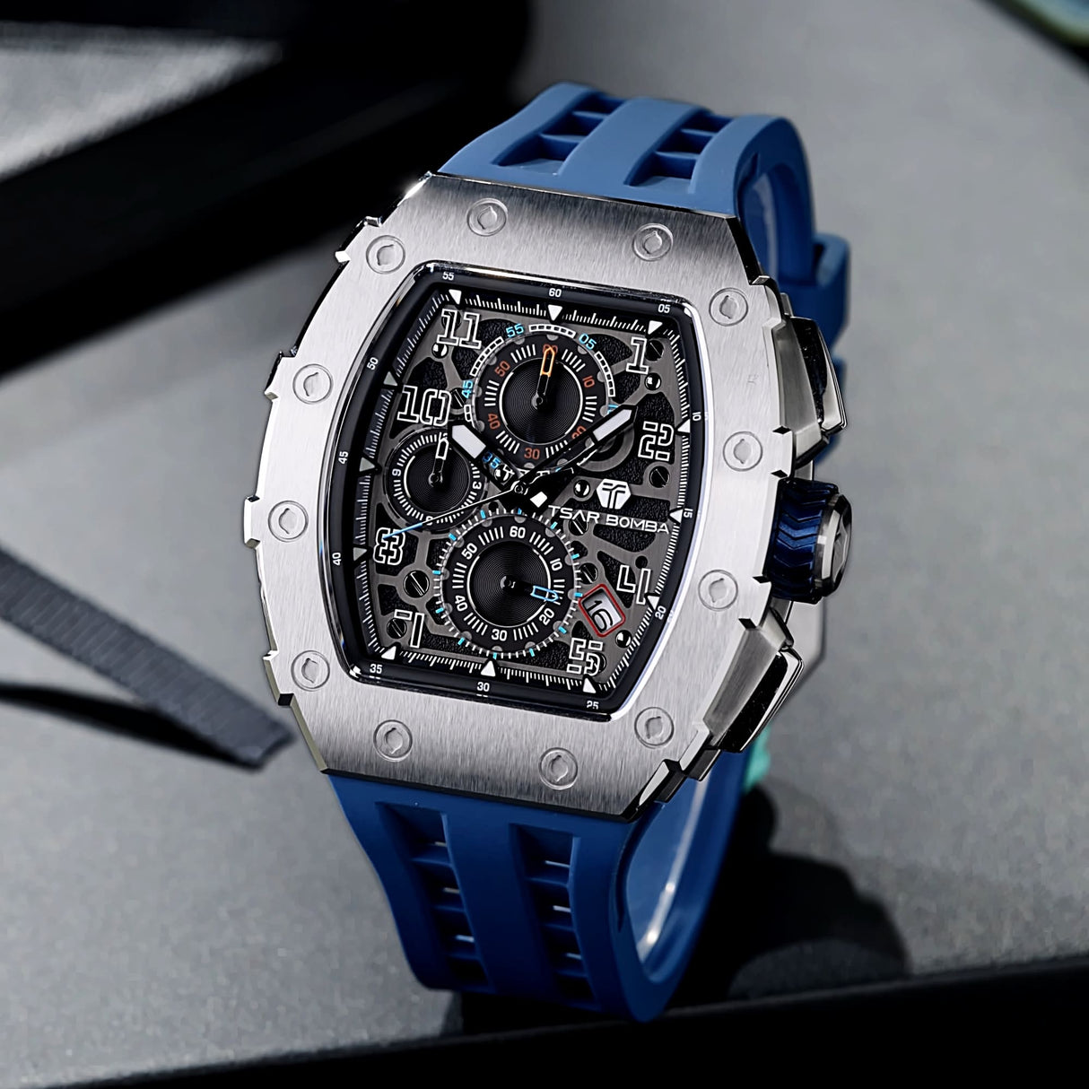 Reloj Tsar Bomba Elemental TB8204Q-WDB-34