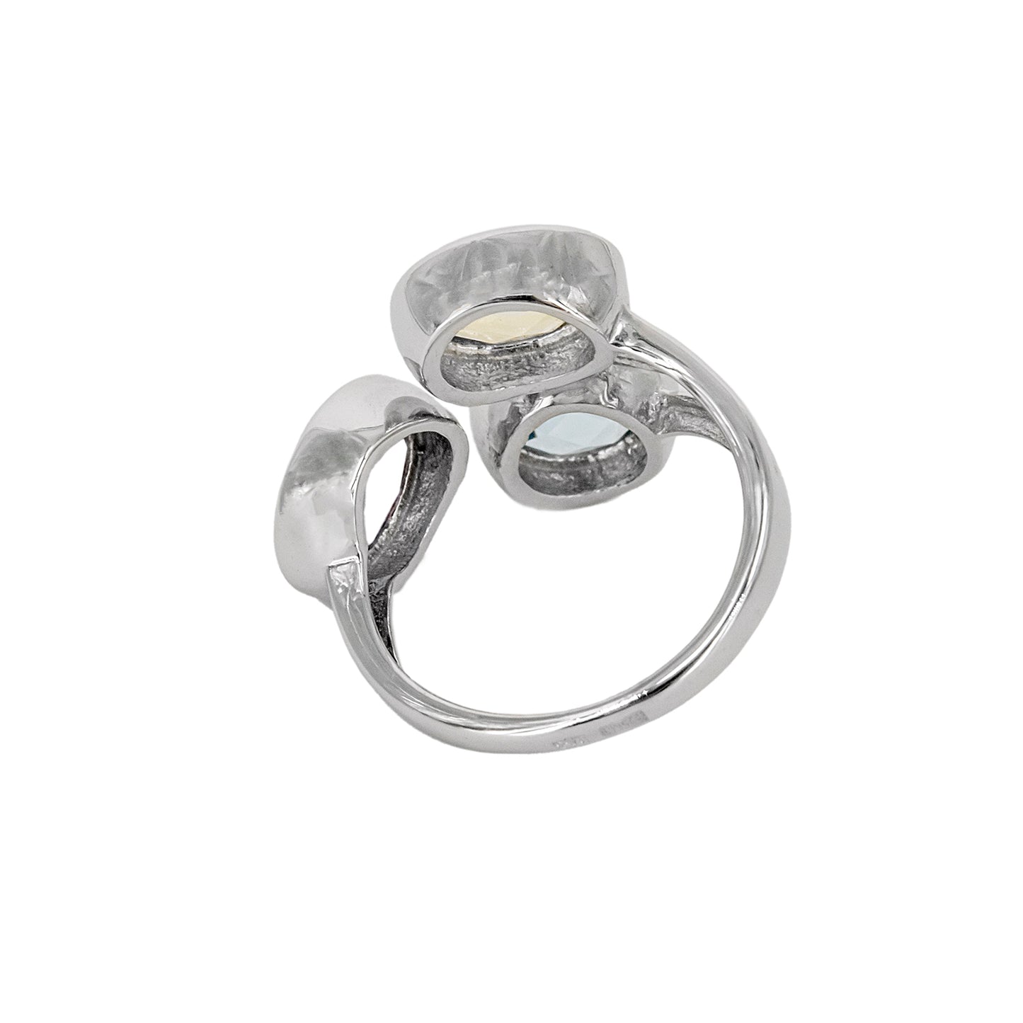 Anillo Zitatu de Plata con Tres Piedras de Color – Azul, Lila y Amarillo