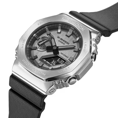 Reloj Casio G-SHOCK x STAR WARS: The Mandalorian and Grogu GM-2100-1A-MAN